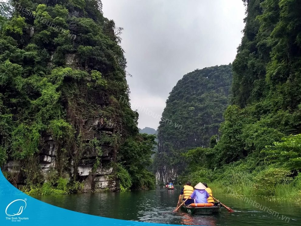 tour-du-lich-ninh-binh-trang-an-bai-dinh-du-lich-mien-bac-hang-mua-thesinh-sinhcafe-004_20230427_0954461