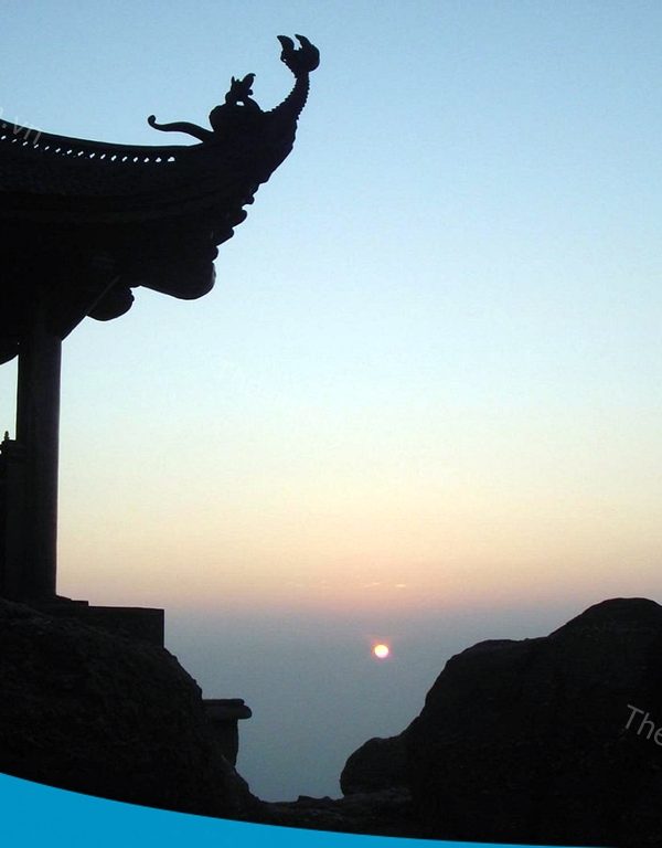 Du lịch Hạ Long Yên Tử - Đồng hành cùng Sinh Cafe