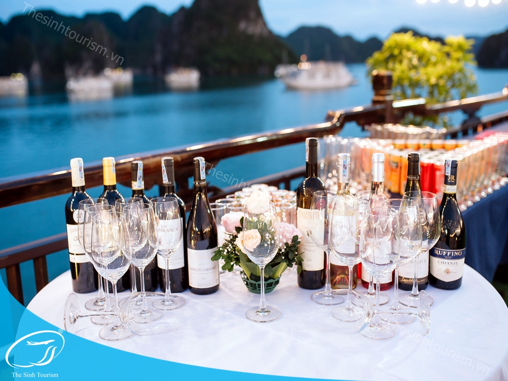 hinh-anh-tour-du-thuyen-ha-long-5-sao-amanda-the-sinh-tourism-sinh-cafe-003-20230525