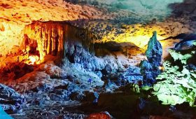 tour du lich ha long hang sung sot the sinh tourism sinh cafe 8 20230713