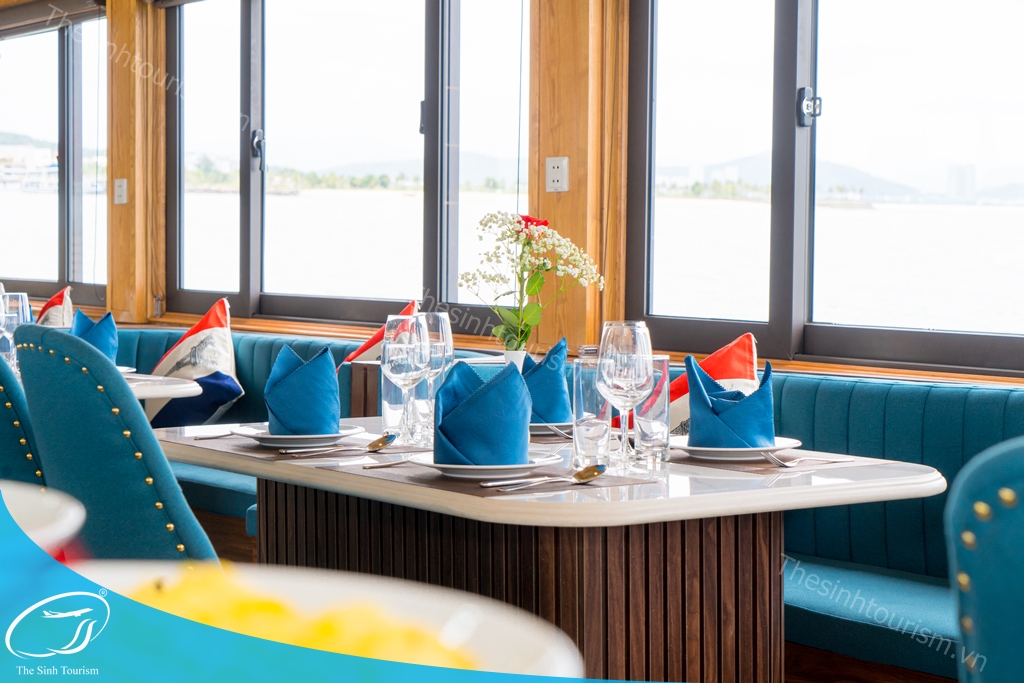 du-thuyen-ha-long-5-sao-otis-the-sinh-tourist-the-sinh-tourism-sinh-cafe-033-20230821-160253