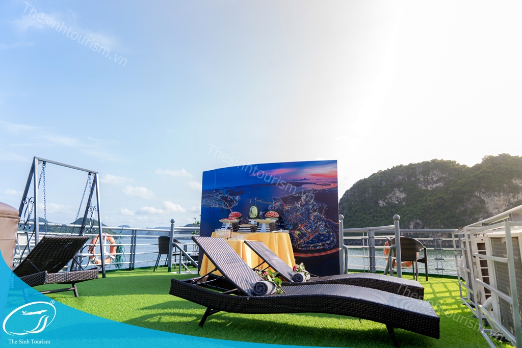 du-thuyen-ha-long-5-sao-otis-the-sinh-tourist-the-sinh-tourism-sinh-cafe-074-20230821-160319