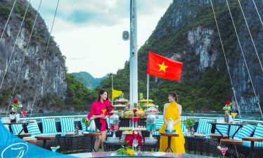 Đặt tour liên tuyến Hạ Long cùng Thế Sinh Tourism