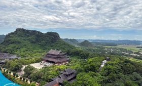 Tham quan Ninh Bình - Tham quan chùa Bái Đính - Du lịch tâm linh Bái Đính Tràng An