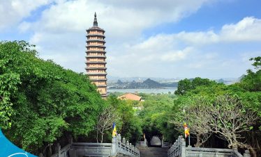 Đặt Tour Bái Đính Tràng An- Thế Sinh Tourist - Du lịch Tràng An Bái Đính Ninh Bình
