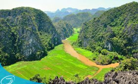Hành trình du lịch Ninh Bình - Thế Sinh Tourism - Đi Hang Múa Tràng An