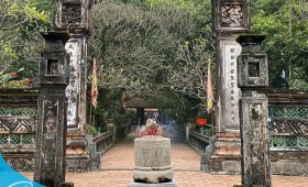 Tour đi du lịch Tràng An - Thế Sinh Tourism - Địa điểm du lịch Ninh Bình nổi tiếng - Cố đô Hoa Lư