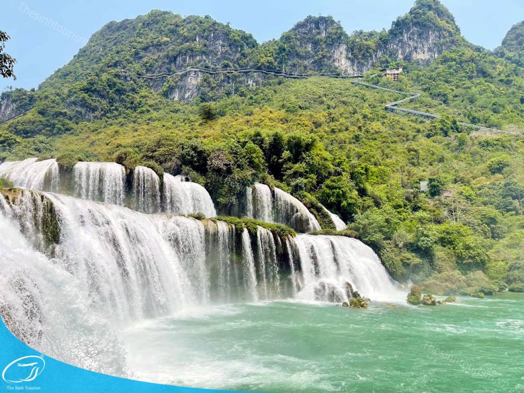 Du lịch Đông Bắc - Chạm vào nơi thiên nhiên hoang sơ Việt Nam 6 Du lịch Cao Bằng - Đi Thác Bản Giốc cùng Thế Sinh Tourism