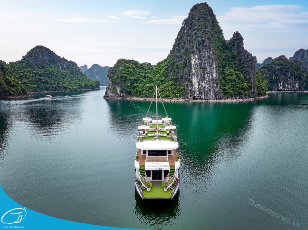 Tour Hạ Long 6 tiếng du thuyền 5 sao bể bơi tại Vịnh Hạ Long, Thế Sinh Tourism