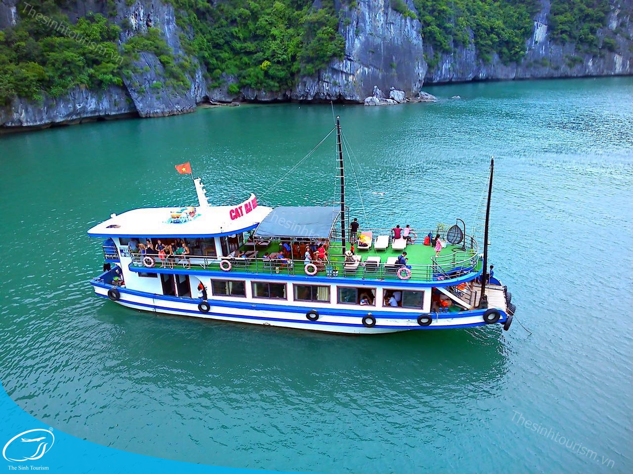 Du Lịch Đảo Cát Bà – Thiên Đường Biển Xanh Cho Người Tìm Kiếm Sự Bình Yên 2 Du lịch đảo Cát Bà cùng Thế Sinh Tourist