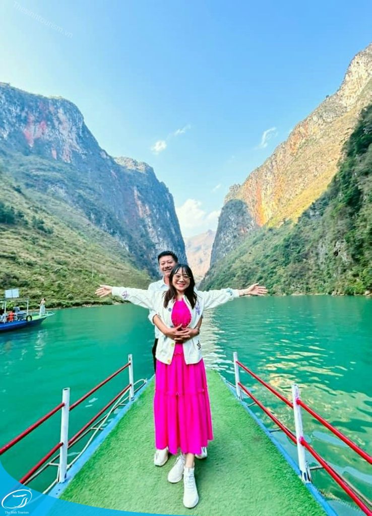du lich the sinh the sinh tourist du lich ha giang tour ha giang 063 20241022