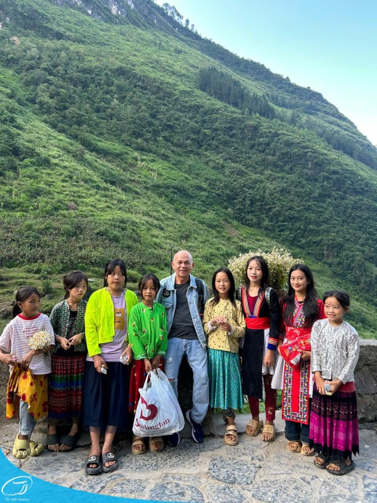 du lich the sinh the sinh tourist du lich ha giang tour ha giang 066 20241022