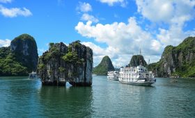 Ảnh sưu tầm - Hòn Đỉnh Hương - Vịnh Hạ Long