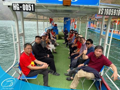 hinh-anh-khach-du-lich-di-tour-the-sinh-tourism-50-duong-thanh-sinh-cafe162-20230526